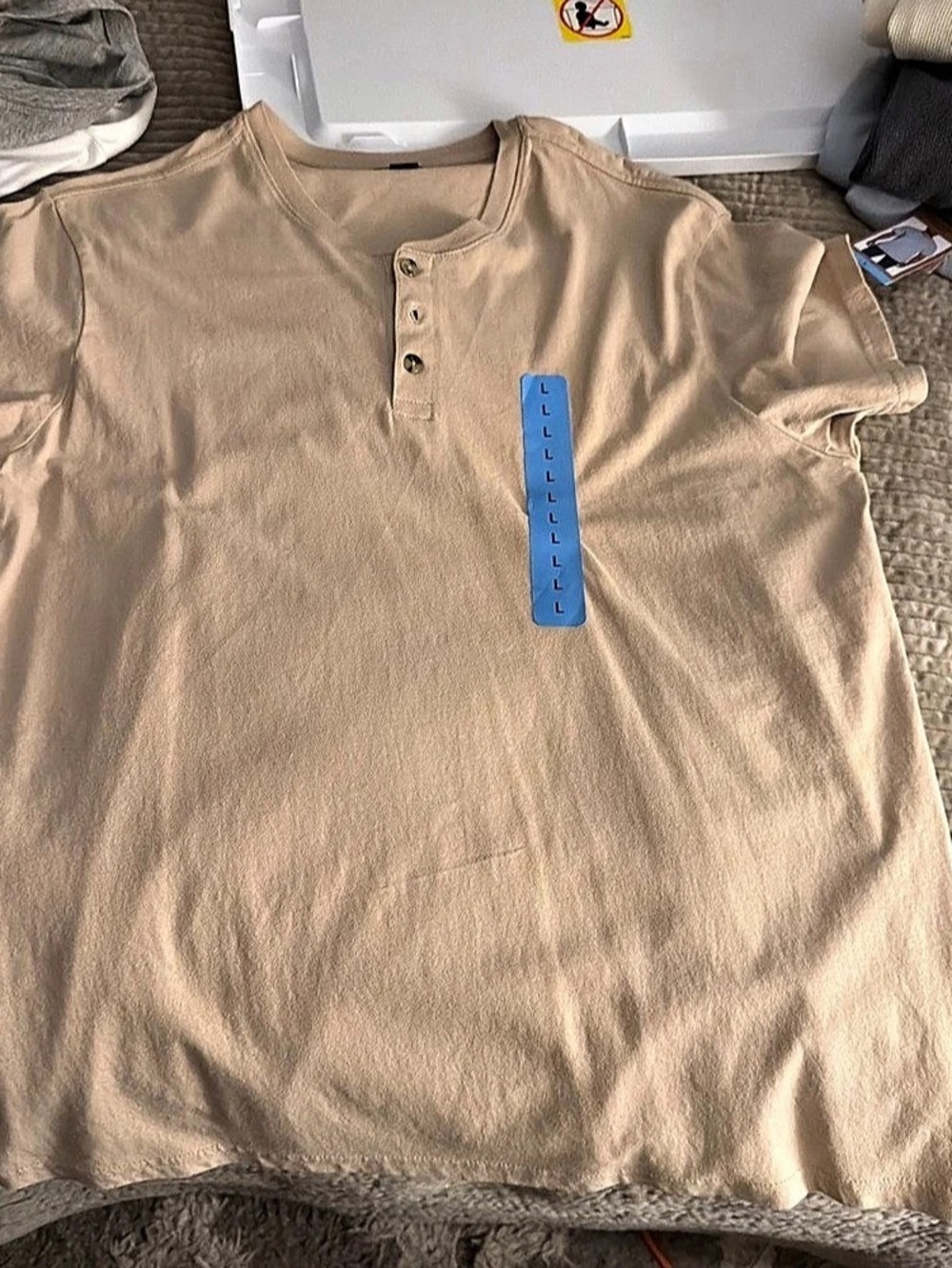 Eddie Bauer Men's Short Sleeve Henley Beige Size Large